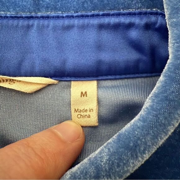 Soft Surroundings Boyfriend Shirt Womens Sz M Blue Velvet Long Sleeve Button Up - Picture 10 of 13